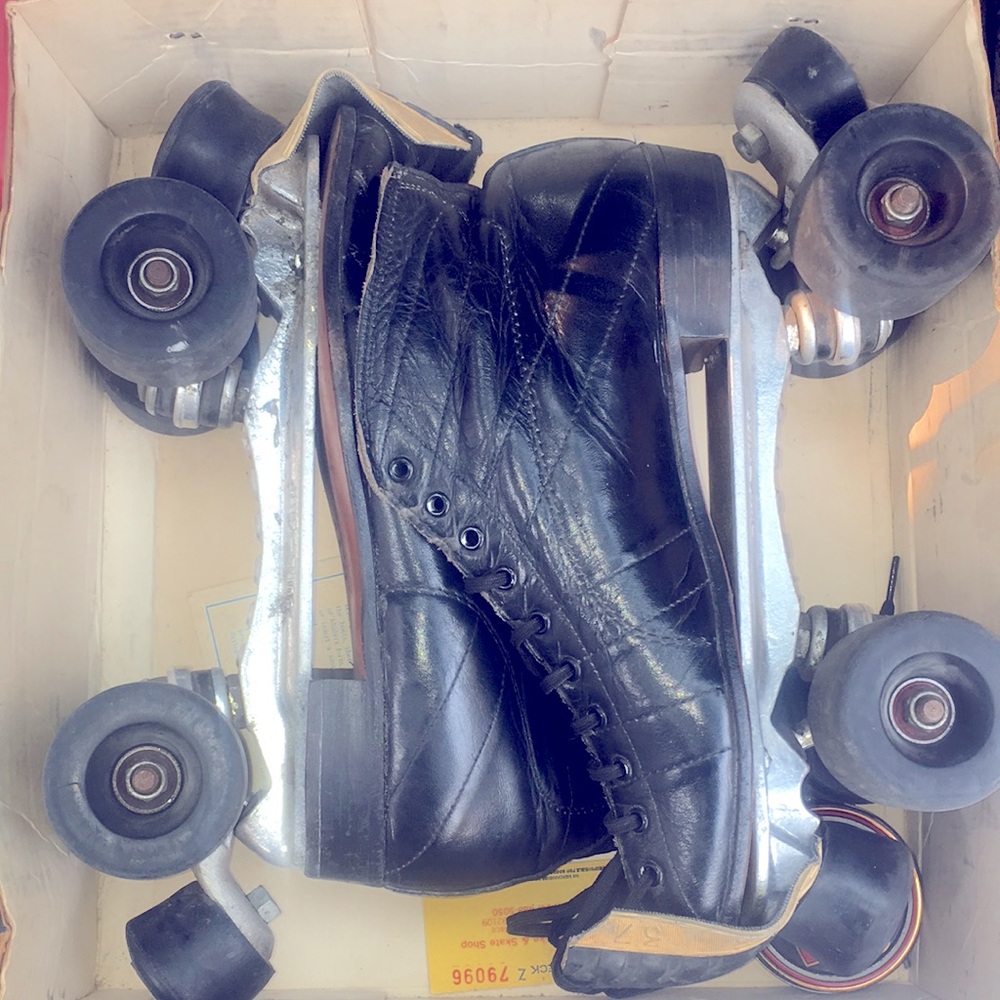 COPY - COPY - 1979 Riedell rollerskates